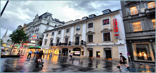 Казино Wien в Вене, Австрия. Единственное казино в европейской столице, отвечающее всем требованиям властей и азартных австрийцев.
Фото 2011 года.